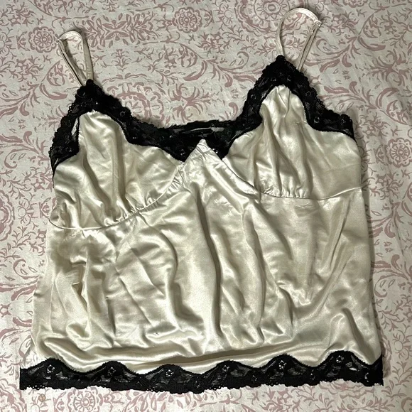 🧿NEVER WORN🧿Y2K thrifted Silk and Lace Crop - Picture 3 of 3